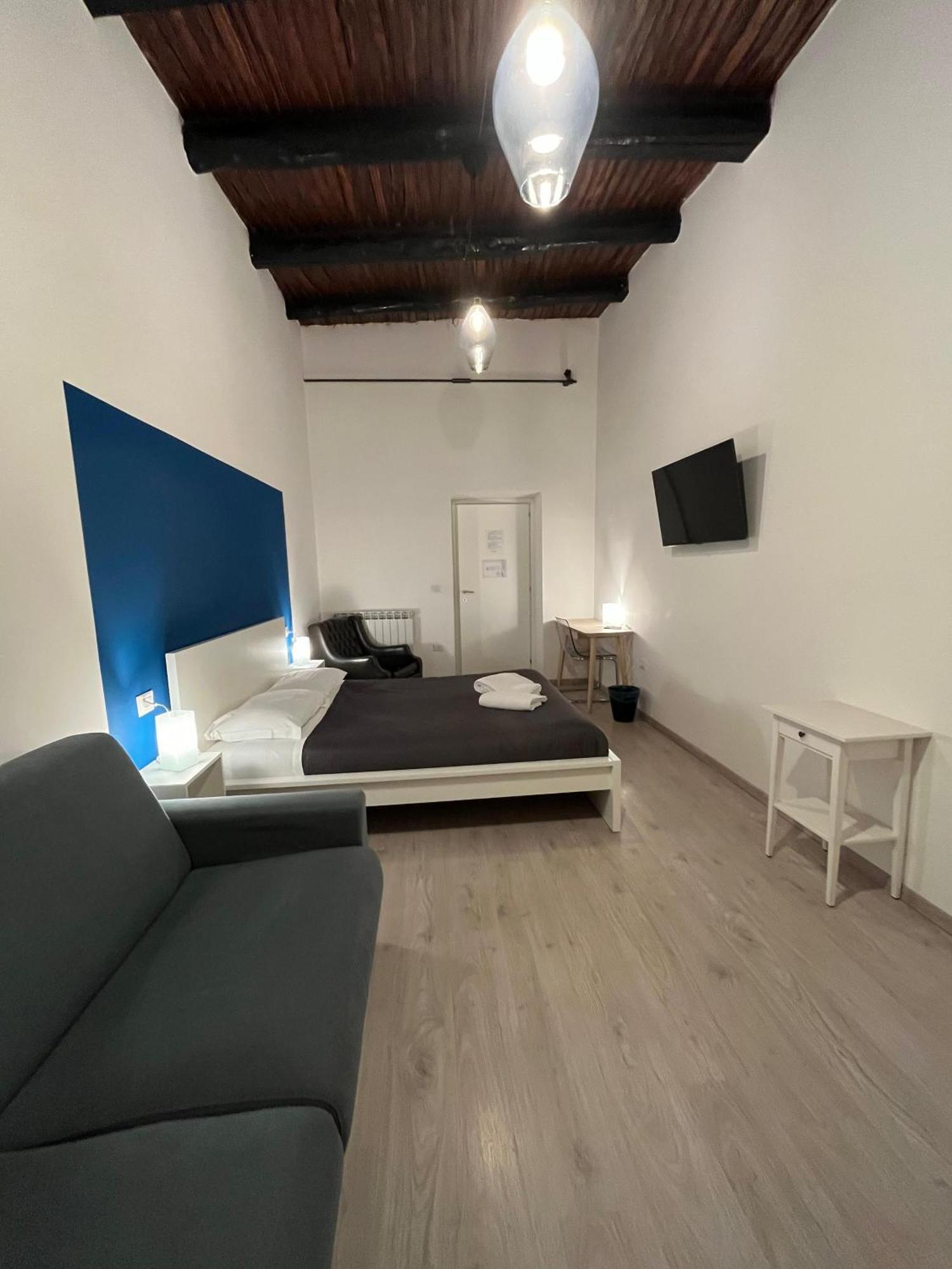 Donna Luisa A Santa Chiara Bed & Breakfast Naples Exterior photo